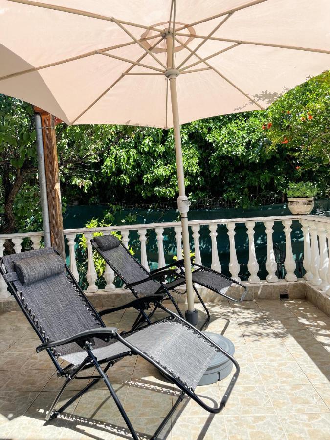Casa Lia-Beach Front Villa Nea Kallikrateia Exterior photo